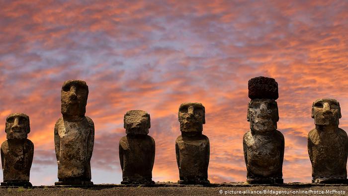 مجسمه‌های سنگی ایستر، شیلی