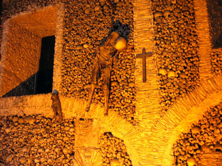 دیر استخوانها