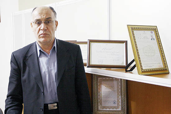 ایرج رهبر