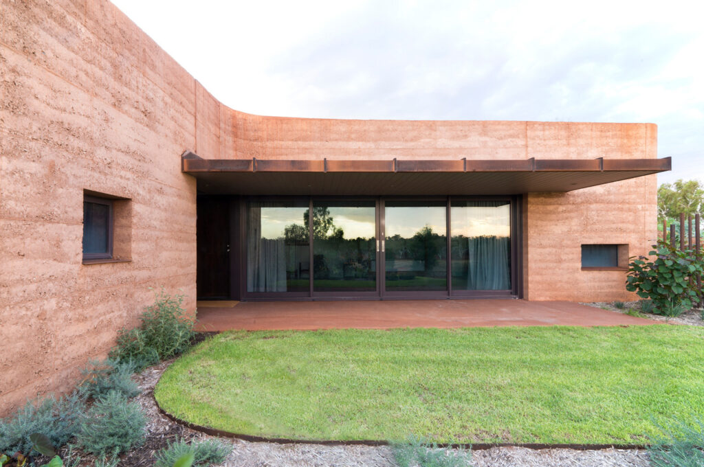 Luigi_Rosselli_Architects__The_Great_Wall_of_WA