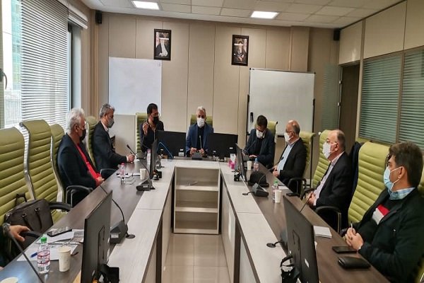 دیدار مدیر کل راه و شهرسازی استان تهران با انبوه سازان و سازندگان مسکن