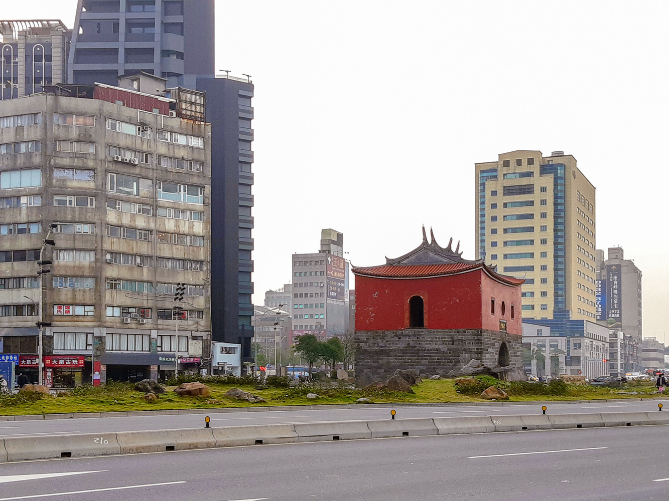 from-overpass-to-plaza-reimagining-taipeis-north-gate-district-in-taiwan_4.jpg